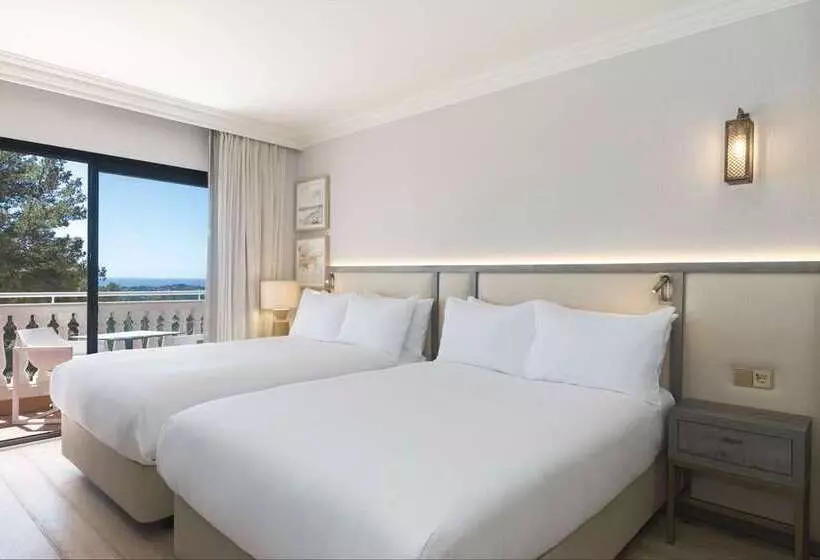 Standard-huone 2 Parivuodetta, Martinique New York On Broadway, Curio Collection by Hilton
