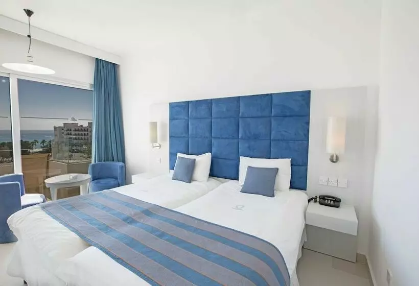 Standard Room Side Sea View