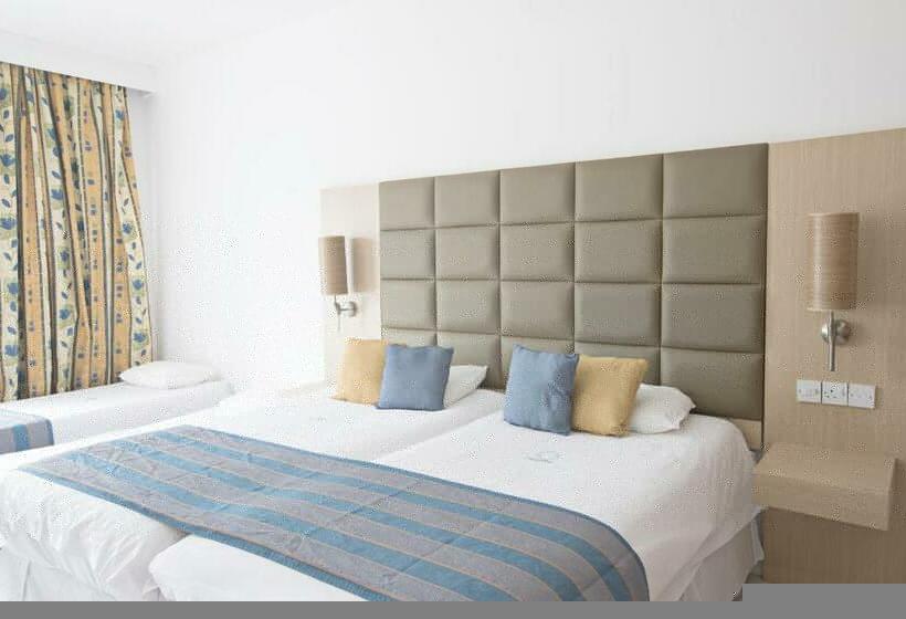 Номер Стандарт Боковой Вид на Море, Odessa Beach