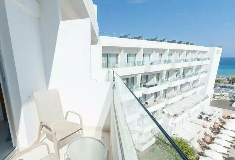 Standard Room with Views