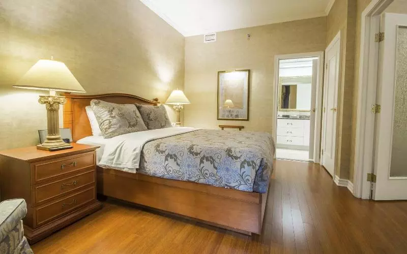 Suite Queen Bed, Palace Royal