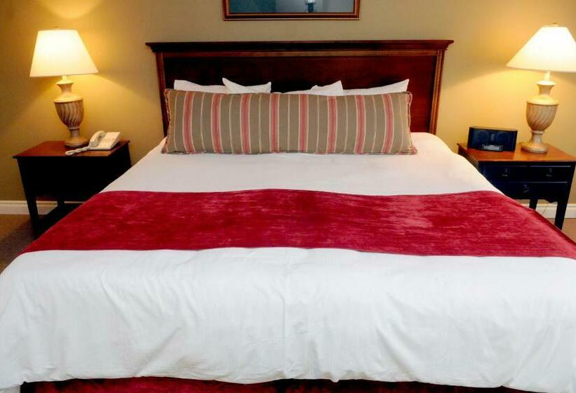 جناح, Rocky Crest Golf Resort