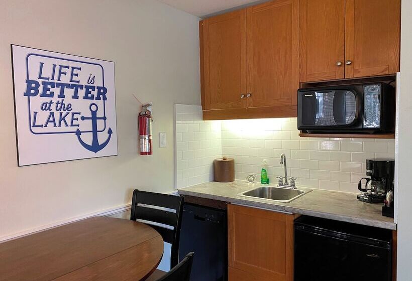 جناح, Rocky Crest Golf Resort