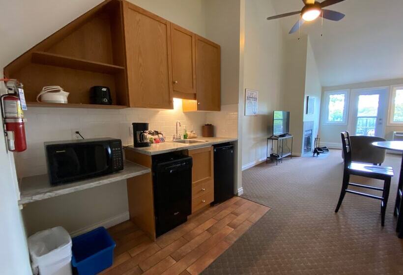 جناح بريميوم, Rocky Crest Golf Resort