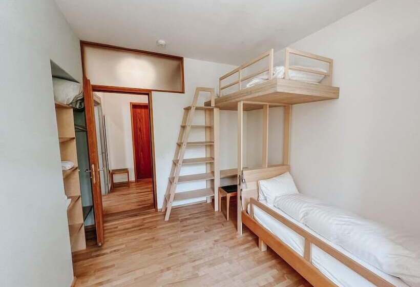 غرفة عائلية, Schloss Wartegg