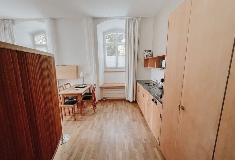 غرفة عائلية, Schloss Wartegg