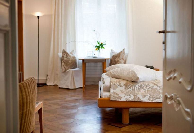 غرفة رومانسية, Schloss Wartegg