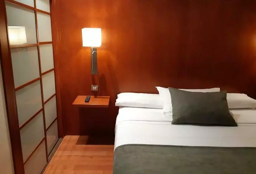 اتاق استاندارد, Xon's Valencia