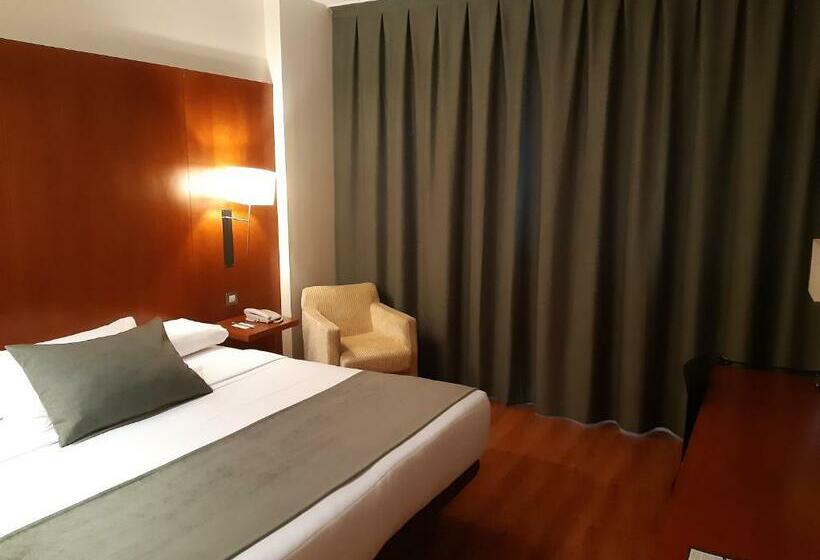 اتاق استاندارد, Xon's Valencia