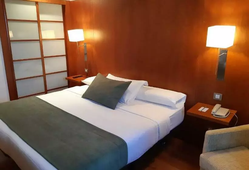 اتاق استاندارد, Xon's Valencia
