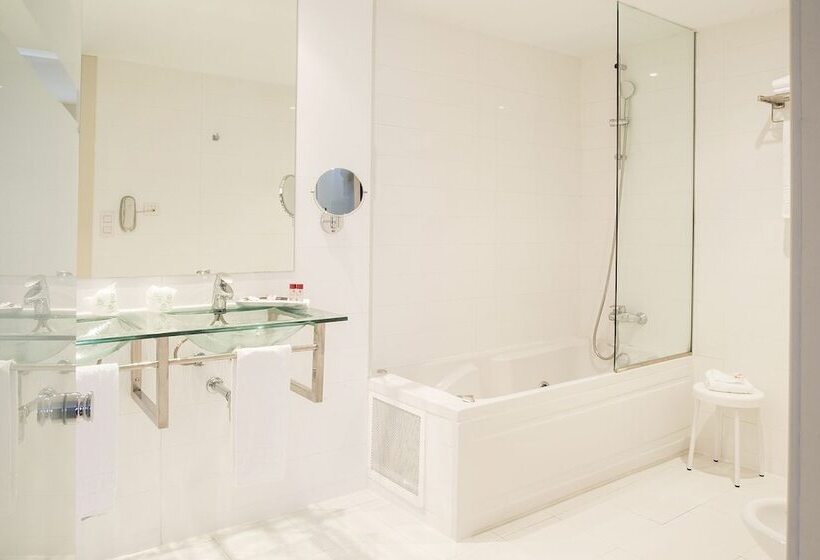 اتاق استاندارد, Xon's Valencia