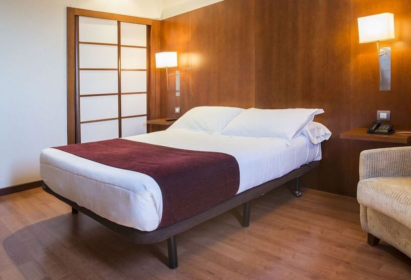 اتاق استاندارد, Xon's Valencia