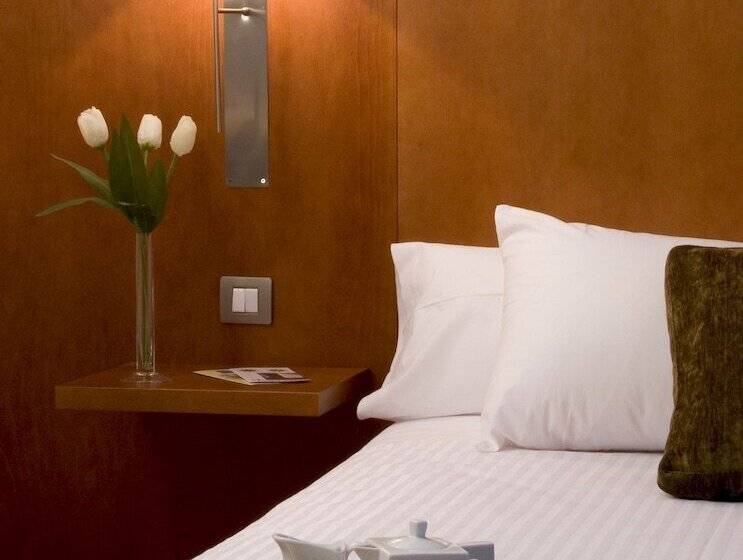 اتاق استاندارد, Xon's Valencia