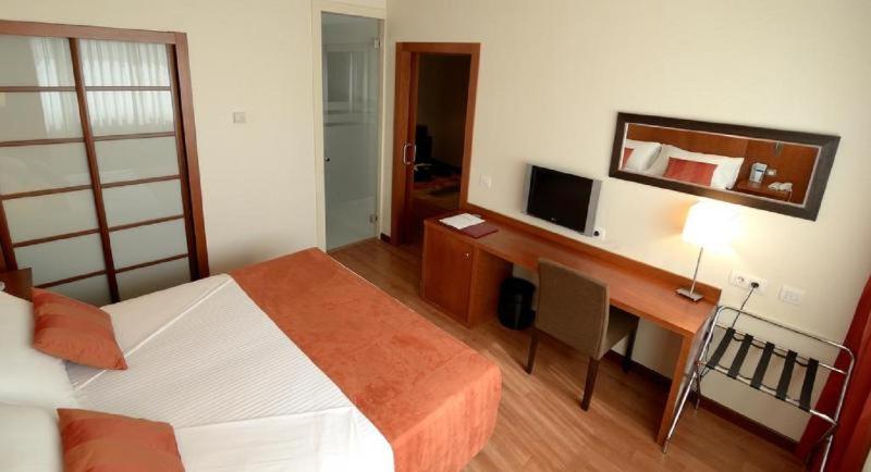 اتاق استاندارد, Xon's Valencia