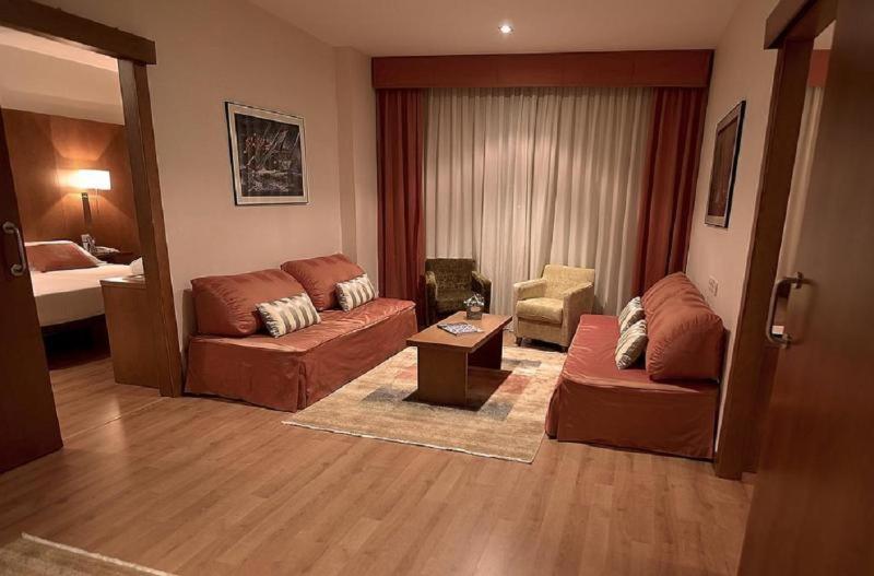 اتاق استاندارد, Xon's Valencia