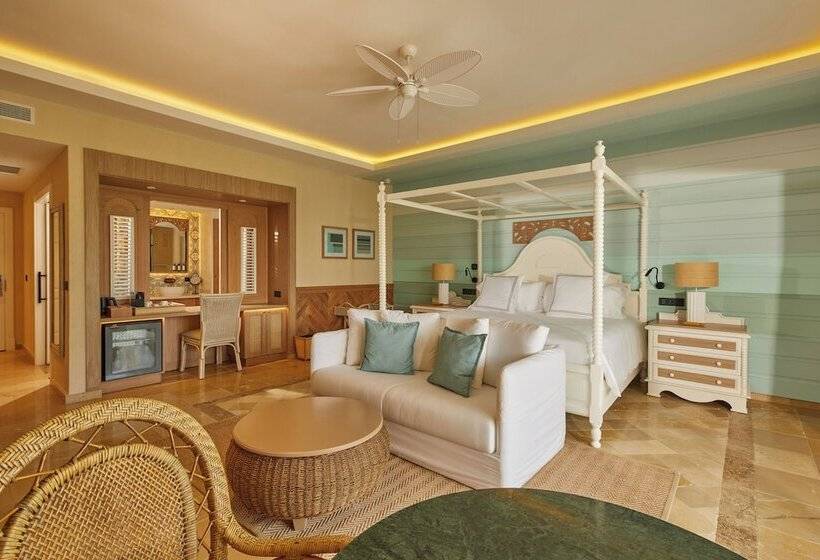 سوییت جونیور با چشم‌انداز دریا, Cayo Levantado Resort