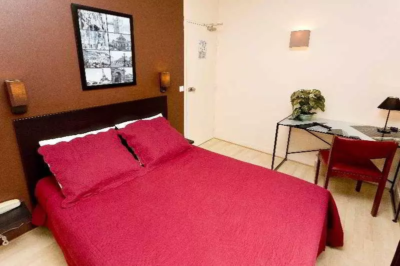 اتاق استاندارد, Hipotel Paris Belgrand Mairie Du 20ème