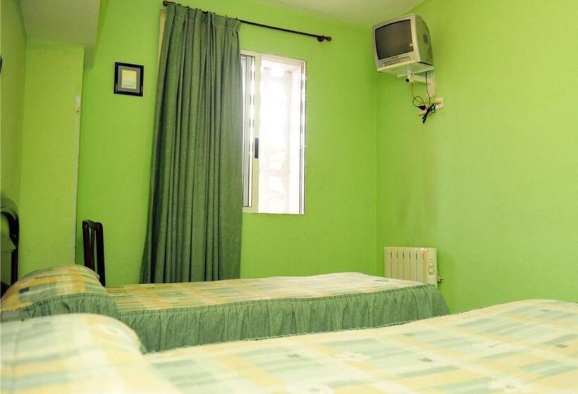 غرفة قياسية, Pensión Ariz