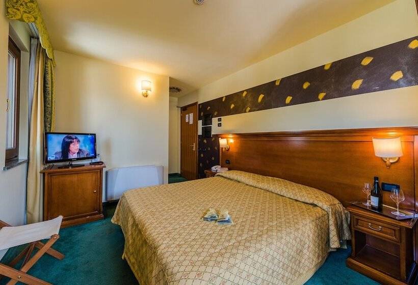 غرفة قياسية, Au Soleil