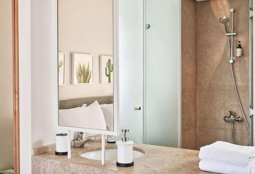 اتاق استاندارد, Captains Inn