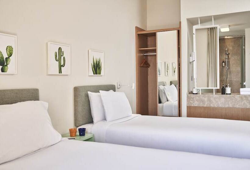 اتاق استاندارد, Captains Inn