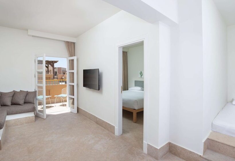 سوییت, Captains Inn