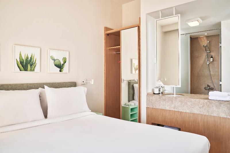 اتاق استاندارد, Captains Inn