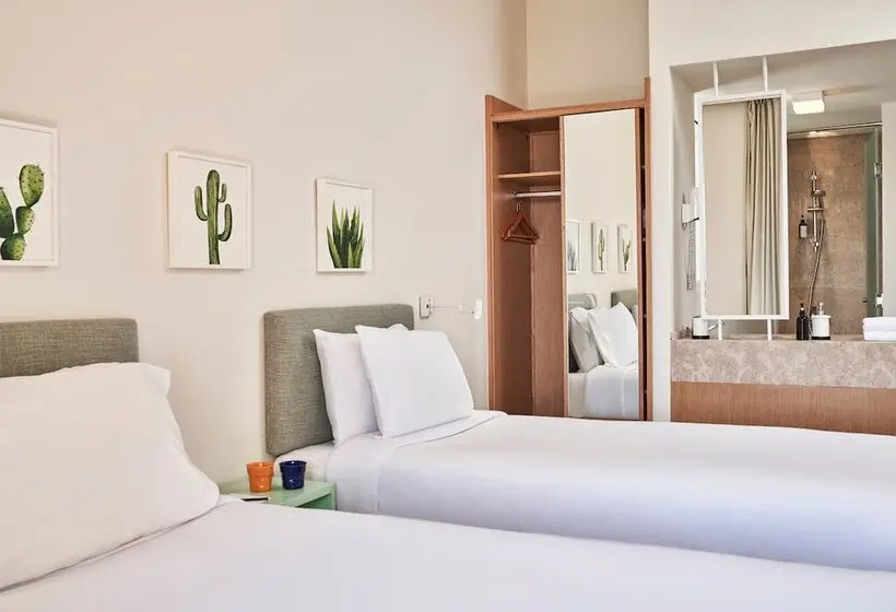 اتاق استاندارد, Captains Inn