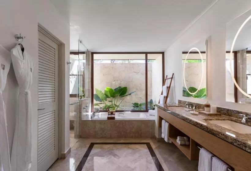 キングサイズベッドのデラックスルーム, Fairmont Mayakoba