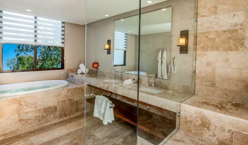 스위트 킹사이즈 침대, Fairmont Mayakoba