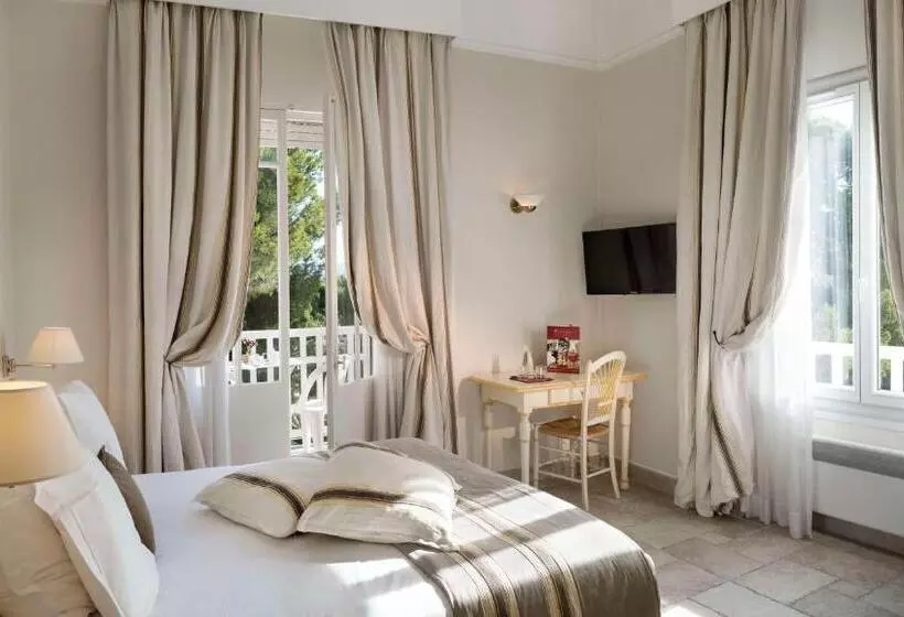 اتاق سوپریور با چشم‌انداز دریا و بالکن, Grand Hotel Des Lecques; Bw Signature Collection