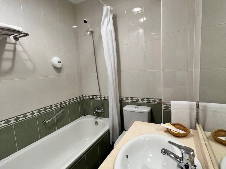 اتاق استاندارد, Las Tablas