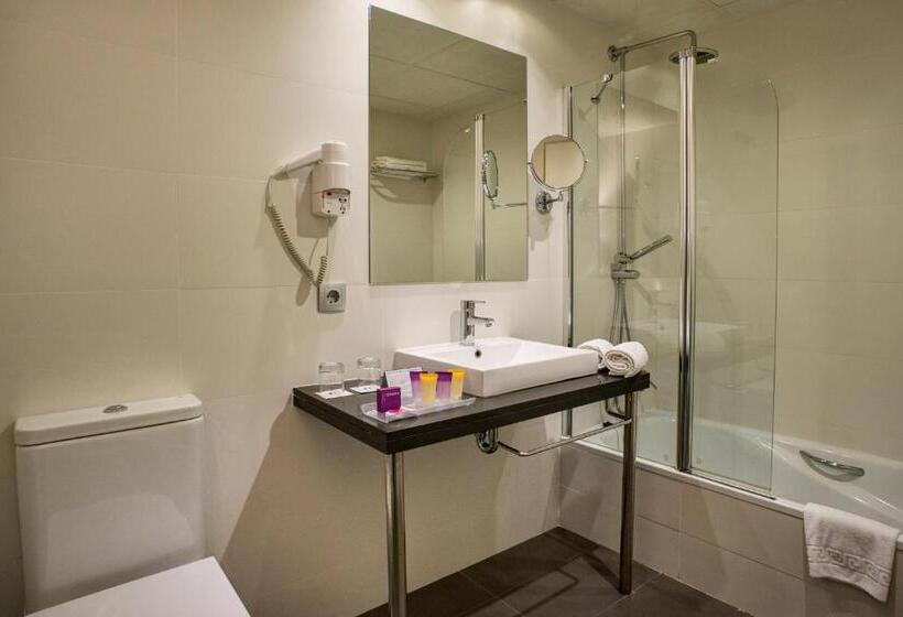 Quarto Estandar com Sacada, Mediterraneo
