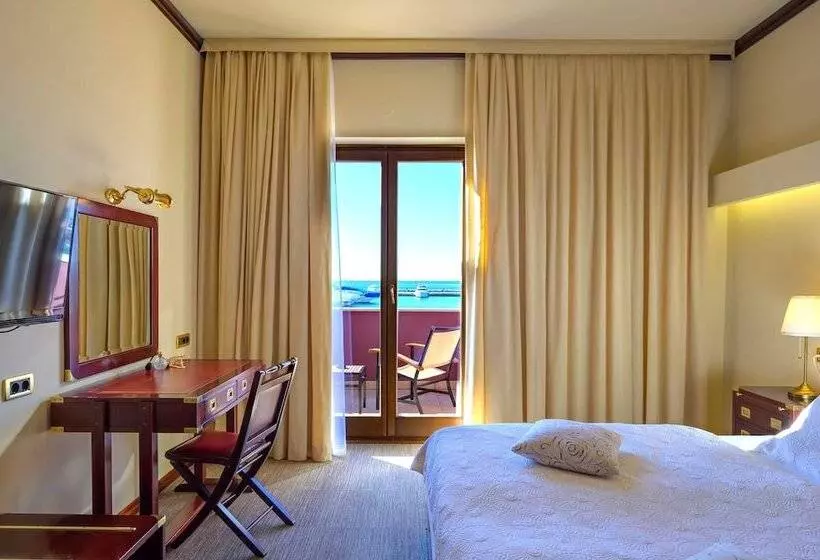Juniorsviitti Merinäkymä, Boutique Hotel Nautica   Spa & Wellness, Private Parking, Pet Friendly