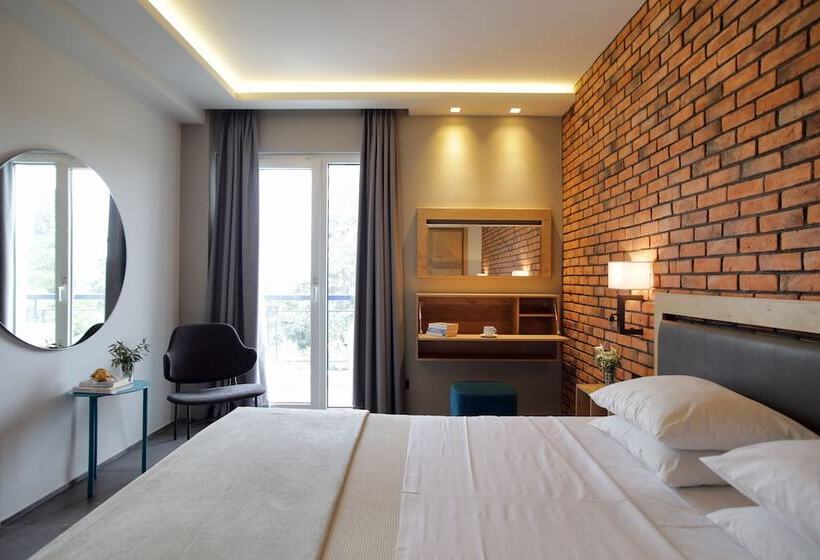 サイドシービュースーペリアールーム, Palmyra Beach