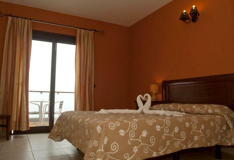 Номер Стандарт с Террасой, Villa El Mocanal