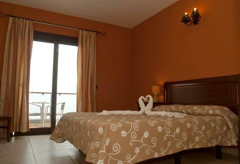 Номер Стандарт с Террасой, Villa El Mocanal