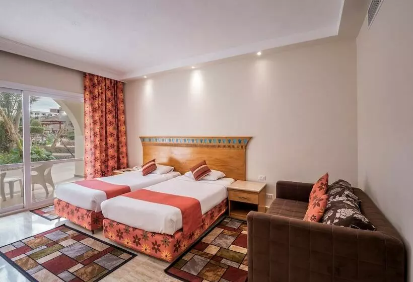 اتاق استاندارد با چشمانداز استخر, Seagull Beach Resort Families And Couples Only