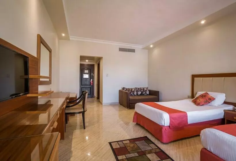اتاق استاندارد با چشمانداز استخر, Seagull Beach Resort Families And Couples Only