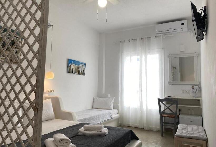 标准三人间, Serene Hill