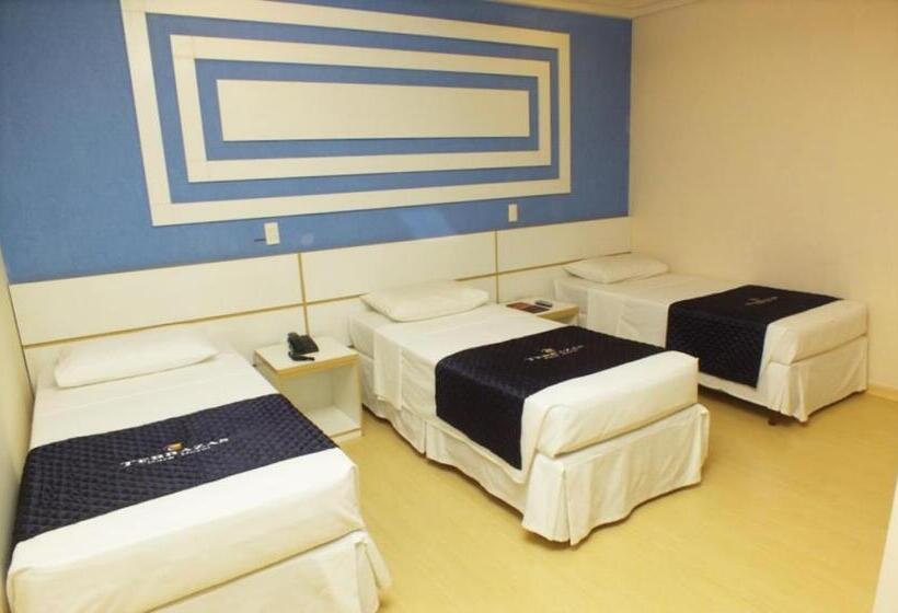 高级三人间, Terrazas