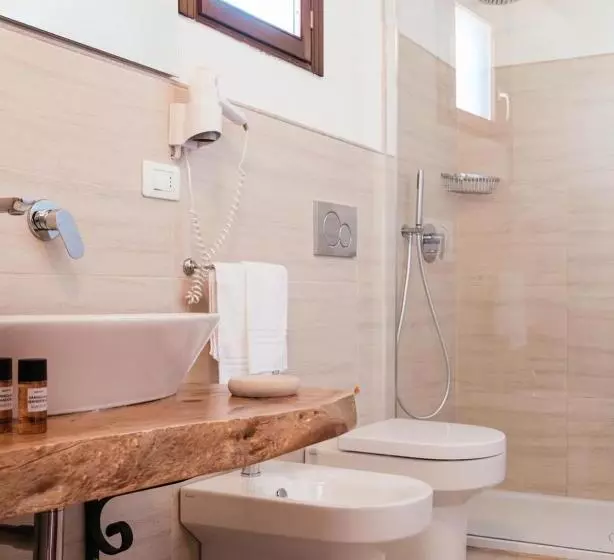 Classic Kolmen Hengen Huone, Villa Giulia
