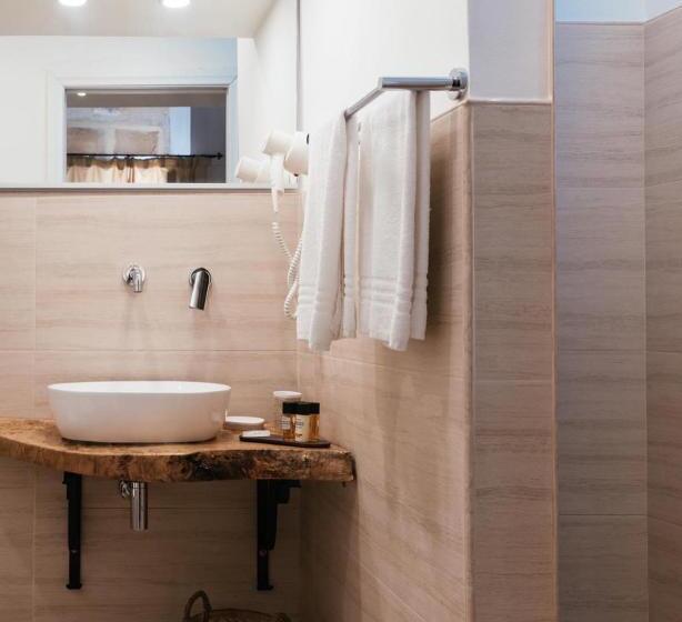 חדר קלאסי לארבעה, Villa Giulia