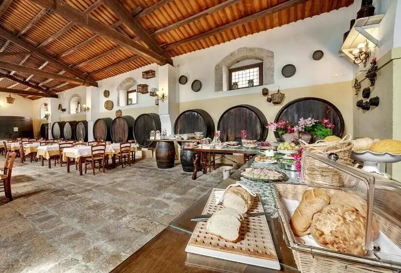 Classic Neljän Hengen Huone, Villa Giulia
