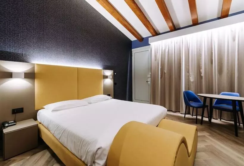 スタンダードルーム, Motel Prestige