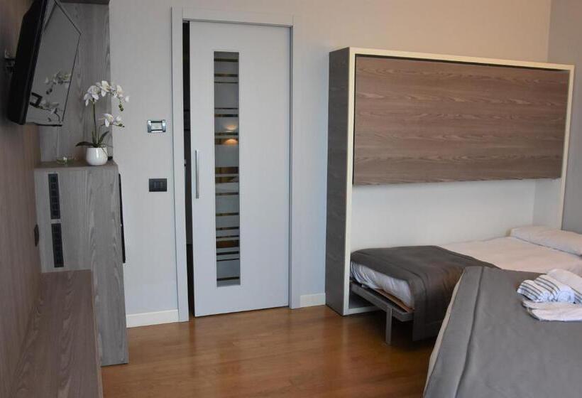 Семейный Номер, Motel Prestige