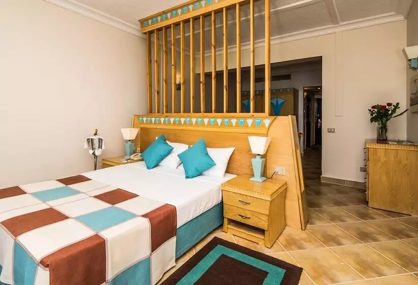 سوییت جونیور, Seagull Beach Resort Families And Couples Only