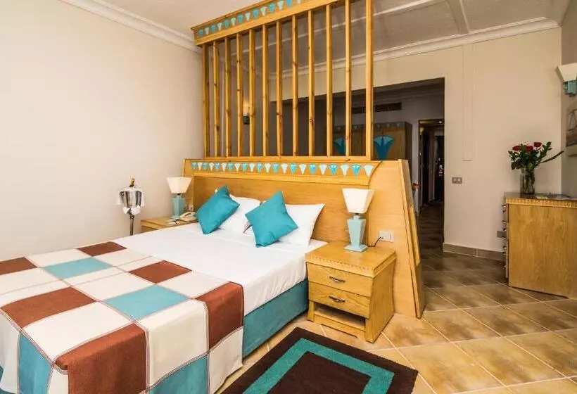 سوییت جونیور, Seagull Beach Resort Families And Couples Only