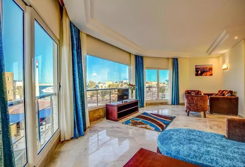 سوییت سوپریور, Seagull Beach Resort Families And Couples Only
