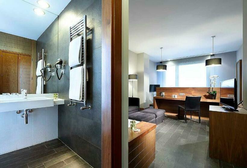 סוויטת ג'וניור, Eurostars Madrid Congress